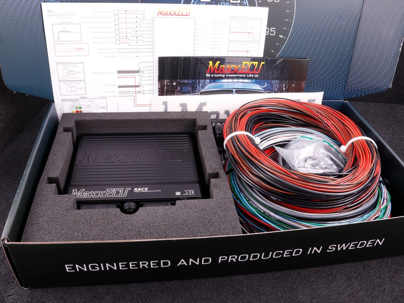 MaxxECU RACE PREMIUM (ECU, harnesses, accessories and LSU 4.2)