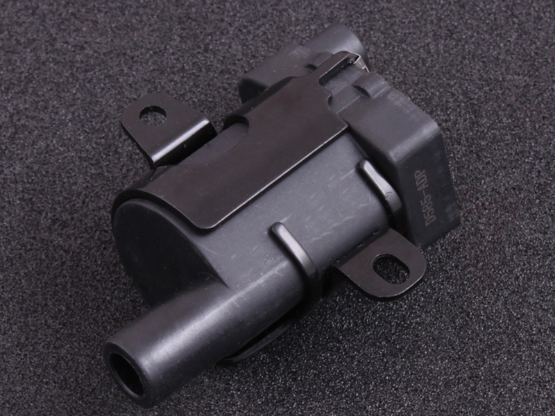 LS2 ignition coil (D585) with integrated ignition amplifier