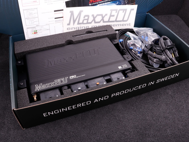 MaxxECU PRO PREMIUM (ECU, harnesses, accessories and LSU 4.9)